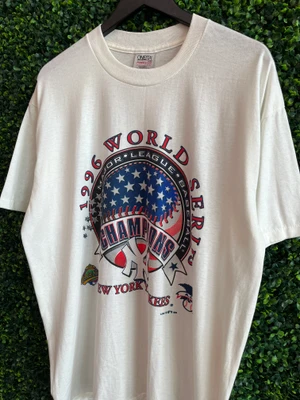 VINTAGE NY YANKEES 96 WORLD CHAMPS ONEITA TEE