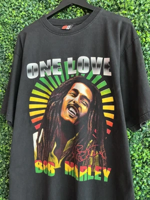 VINTAGE BOB MARLEY HOT ICE ONE LOVE TEE