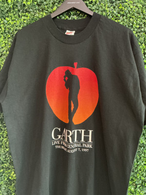 VINTAGE GARTH BROOKS 1997 LIVE FROM CENTRAL PARK TEE