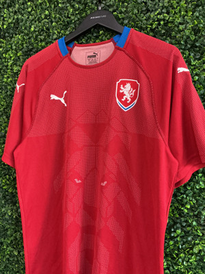 CZECH REPUBLIC PUMA 2018 HOME SOCCER JERSEY