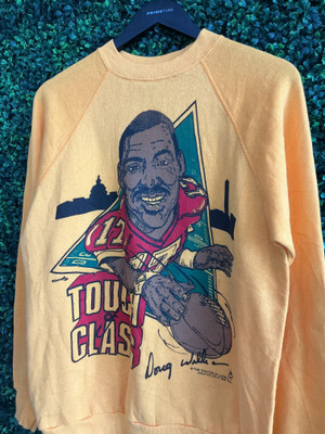 VINTAGE DOUG WILLIAMS TOUCH OF CLASS CREWNECK