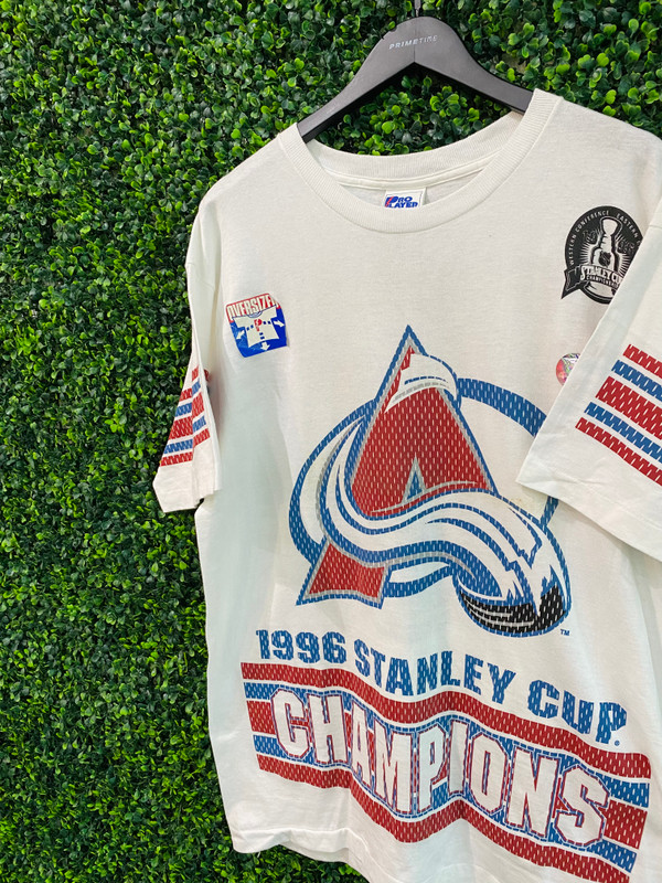 DEADSTOCK VINTAGE COLORADO AVALANCHE 1996 STANLEY CUP CHAMPS PRO PLAYER TEE