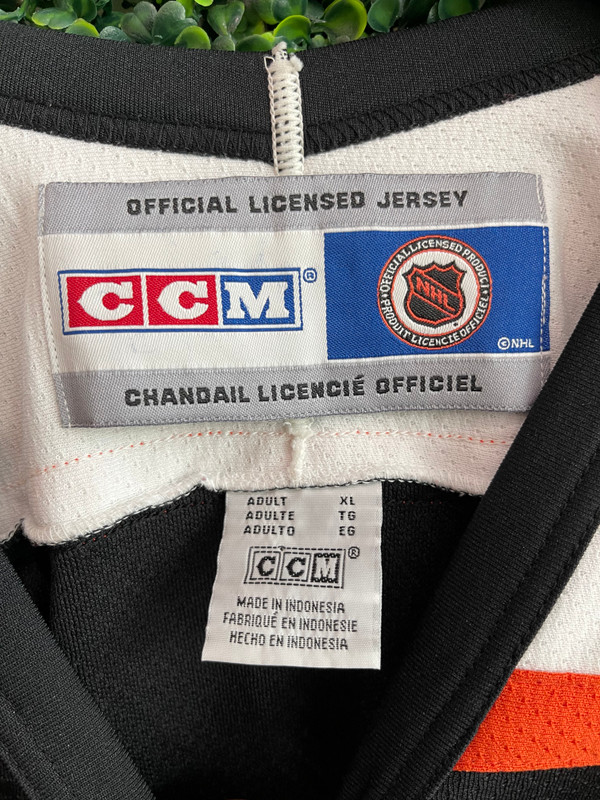 VINTAGE PHILADELPHIA FLYERS CCM JERSEY
