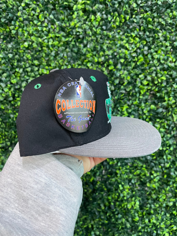 VINTAGE DEADSTOCK BOSTON CELTICS SNAPBACK