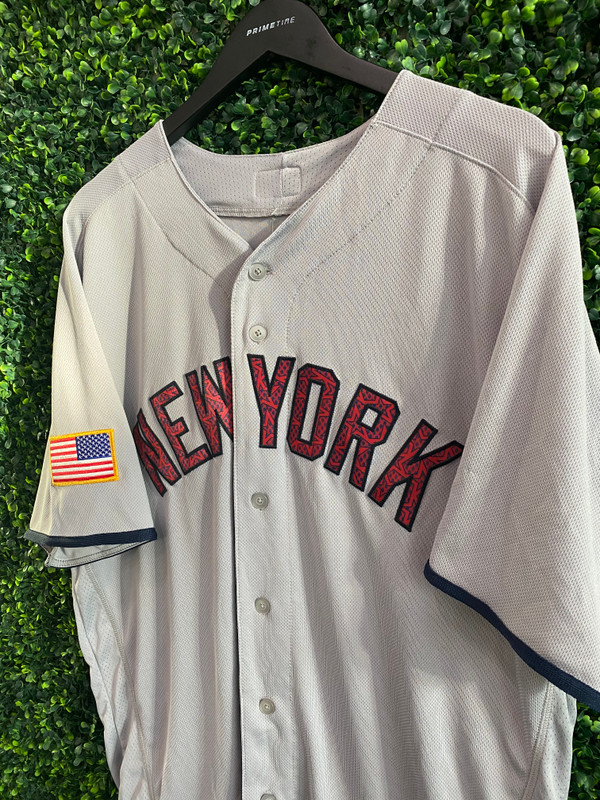 BRAND NEW NY YANKEES AUTHENTIC FLAG PATCH MAJESTIC JERSEY