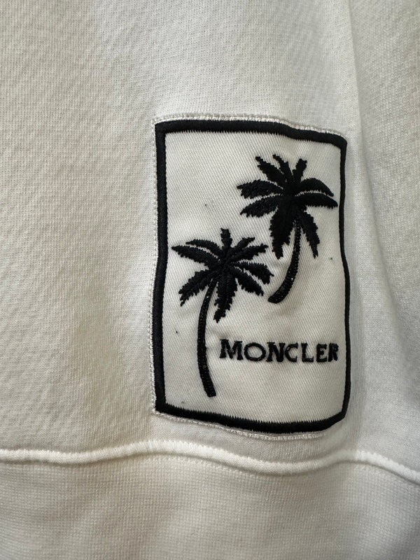 BRAND NEW MONCLER WHITE SWEATSHIRT