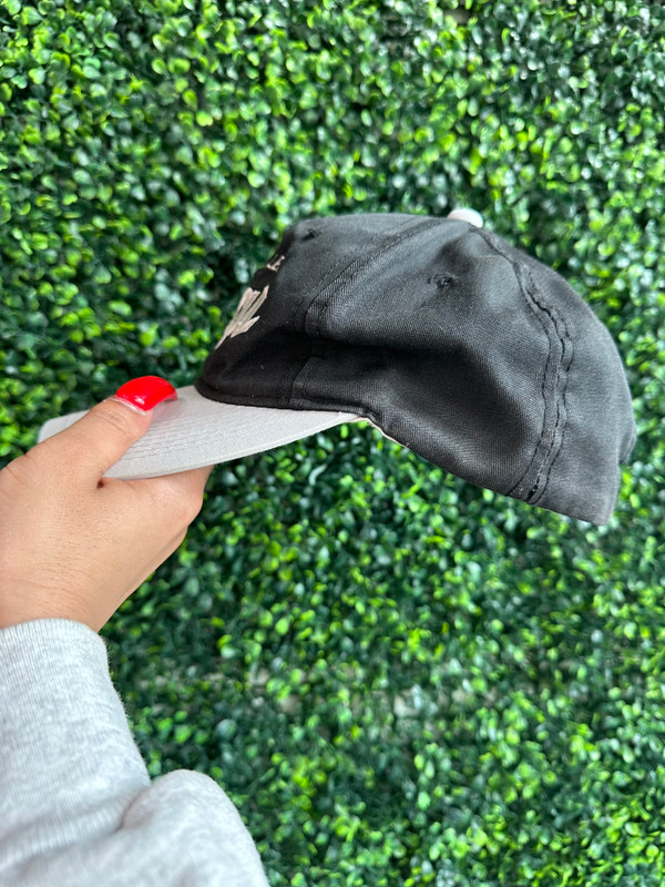 VINTAGE LA KINGS SCRIPT SNAPBACK