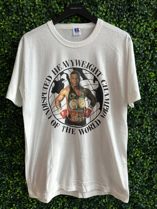 VINTAGE MIKE TYSON UNDISPUTED HEAVYWEIGHT CHAMPION RUSSELL ATHLETIC TEE