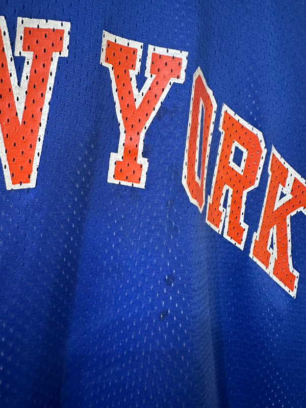 VINTAGE KNICKS CHAMPION PRACTICE JERSEY