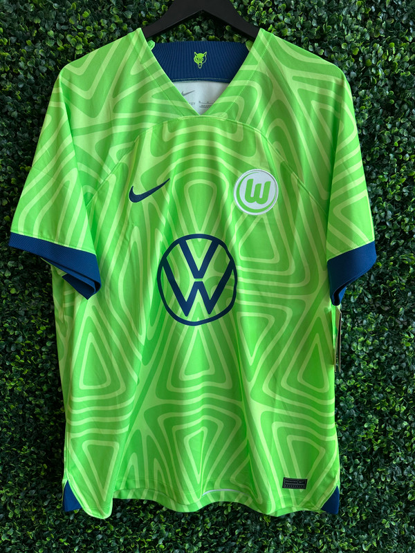 BRAND NEW VFL WOLFSBURG 22/23 NIKE JERSEY