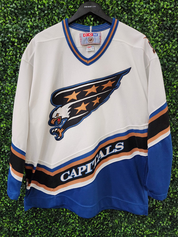 VINTAGE WASHINGTON CAPITALS CCM WHITE JERSEY