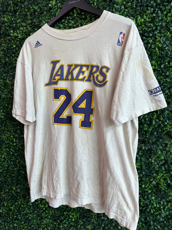 KOBE CHAMPS SPORTS TEE "Distressed"