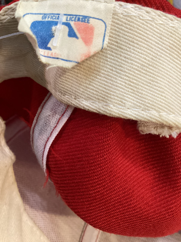 VINTAGE CINCINNATI REDS RED NEW ERA SNAPBACK