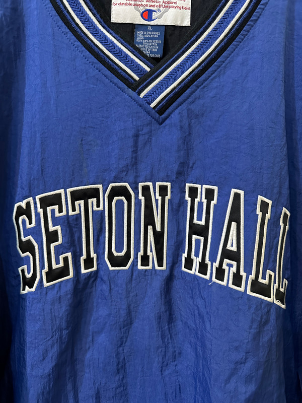 VINTAGE SETON HALL NYLON CHAMPION PULLOVER