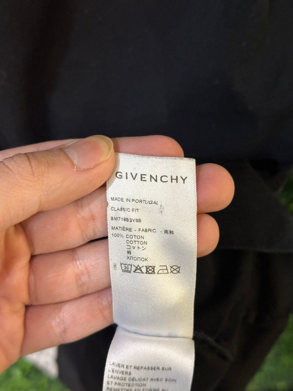 GIVENCHY BLACK LOGO PRINT TEE (SZ XL)
