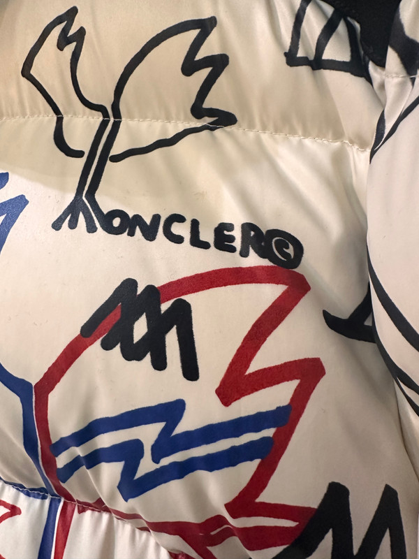 MONCLER ALL OVER PRINT PUFFER