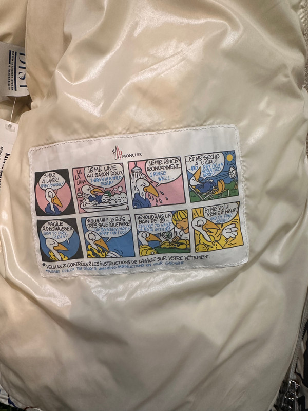 MONCLER ALL OVER PRINT PUFFER