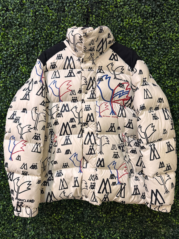 MONCLER ALL OVER PRINT PUFFER