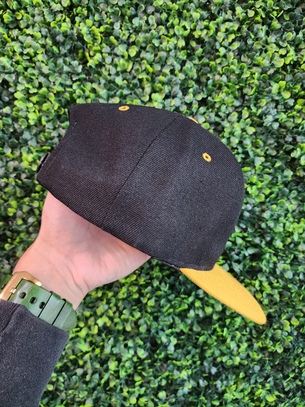 VINTAGE BOSTON BRUINS NHL 2 TONE SNAPBACK