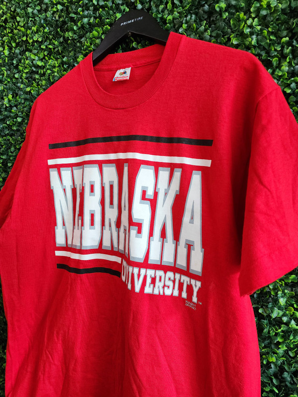 VINTAGE NEBRASKA UNIVERSITY TEE