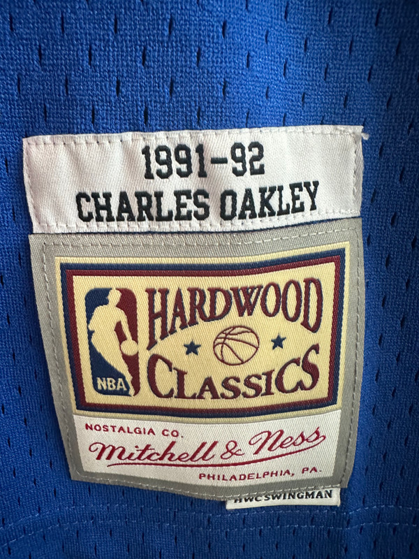 CHARLES OAKLEY NEW YORK KNICKS MITCHELL & NESS SWINGMAN JERSEY