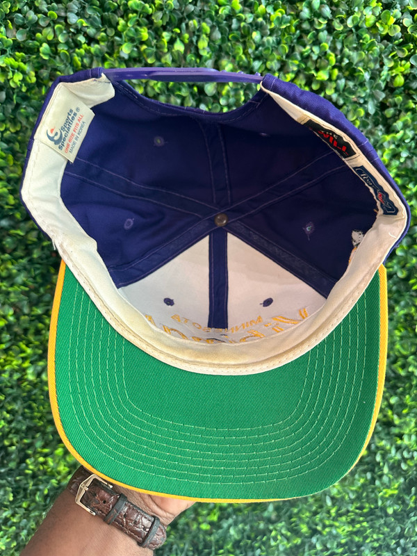 VINTAGE MINNESOTA VIKINGS SPORTS SPECIALTIES SCRIPT SNAPBACK