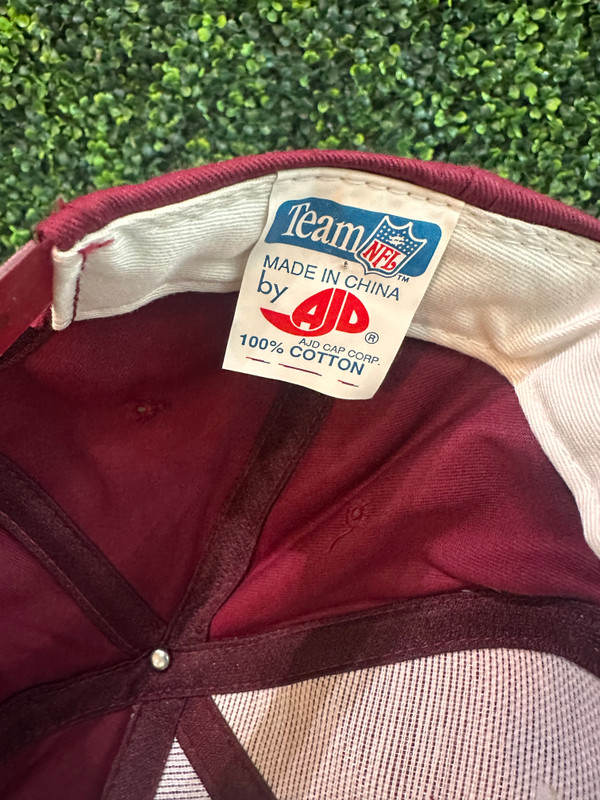 VINTAGE WASHINGTON REDSKINS AJD SNAPBACK