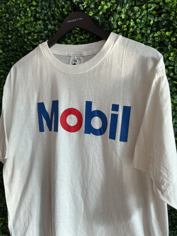 VINTAGE MOBIL GAS TEE