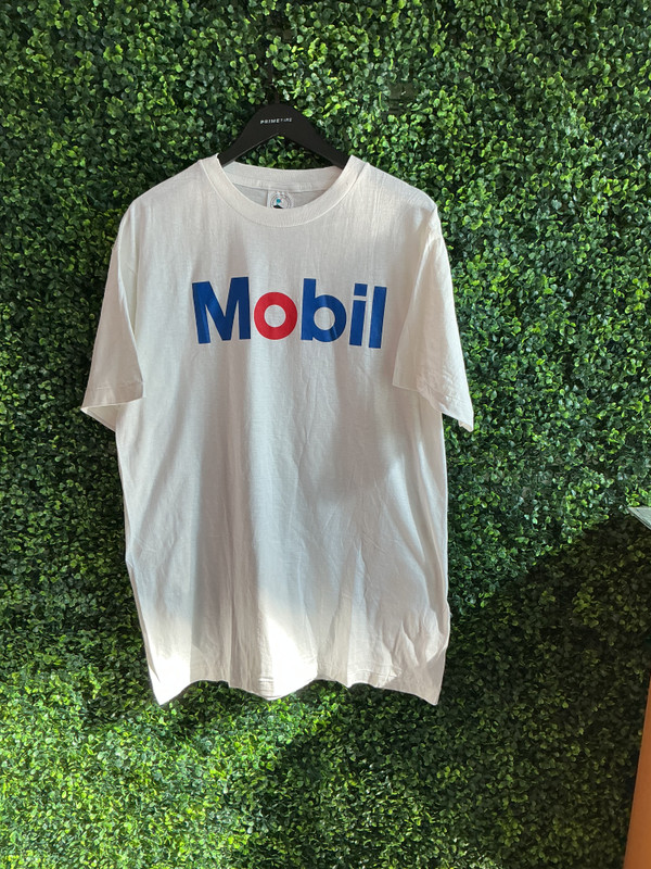 VINTAGE MOBIL GAS TEE