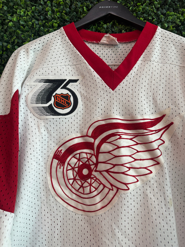 VINTAGE TIM CHEVELDAE DETROIT RED WINGS JERSEY