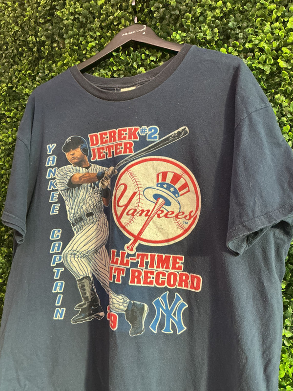 DEREK JETER 2009 YANKEES ALL TIME HIT RECORD TEE