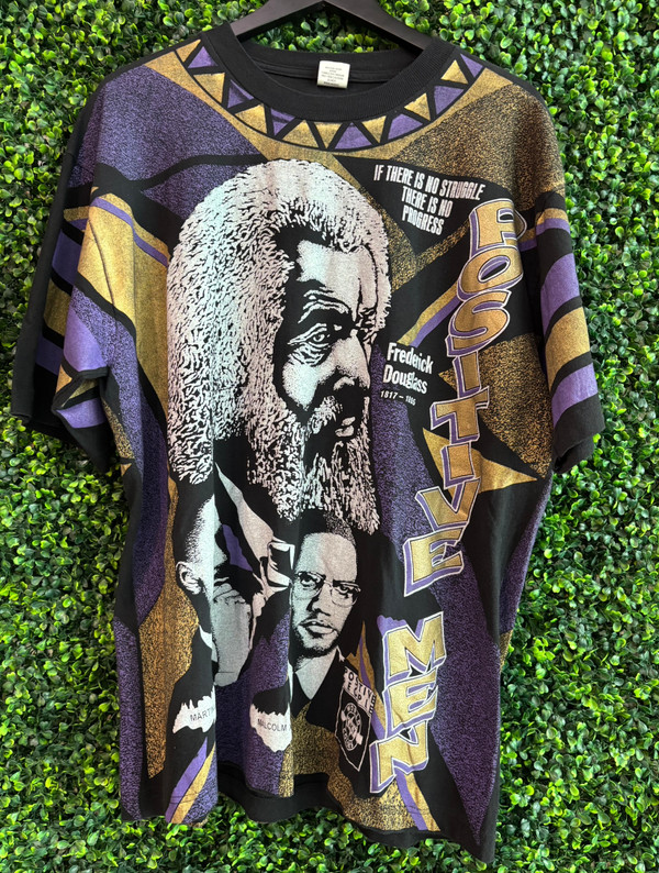 VINTAGE KACY WORLD COLORS POSITIVE PEOPLE TEE (XL)