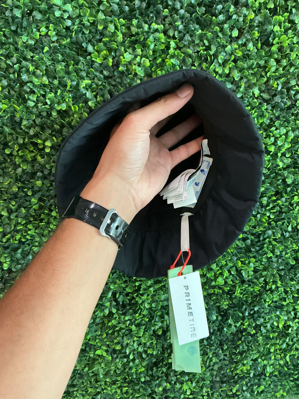 OFF WHITE BLACK BUCKET HAT