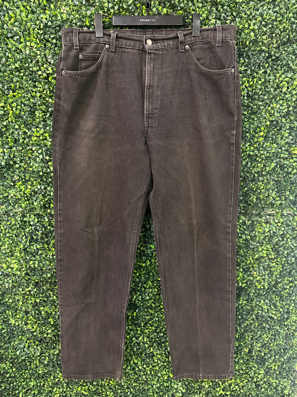 VINTAGE LEVI 550 JEANS (SZ 40)