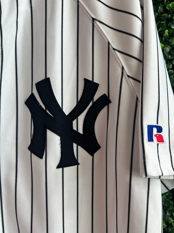 VINTAGE NEW YORK YANKEES RUSSELL ATHLETIC WHITE PINSTRIPE JERSEY