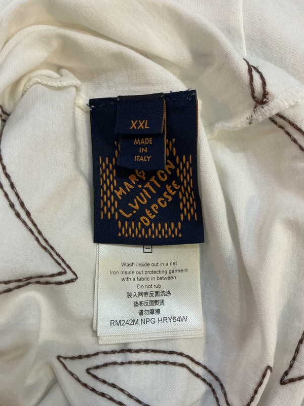 LOUIS VUITTON OUTLINE MONOGRAM TEE