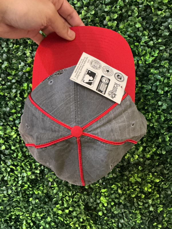 DEADSTOCK VINTAGE UNLV THE GAME GREY/RED SNAPBACK