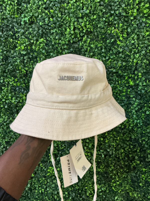 BRAND NEW JACQUEMUS TAN DRAWSTRING BUCKET HAT