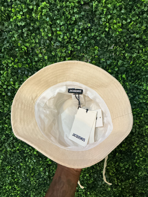 BRAND NEW JACQUEMUS TAN DRAWSTRING BUCKET HAT