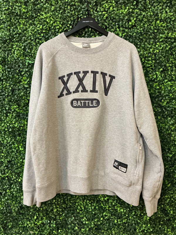 KOBE BRYANT NIKE BATTLE CREWNECK (SZ XL)