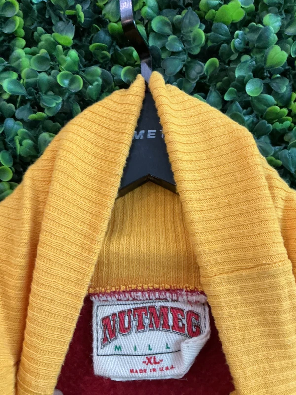 VINTAGE WASHINGTON REDSKINS NUTMEG TURTLENECK SWEATER (SZ XL)