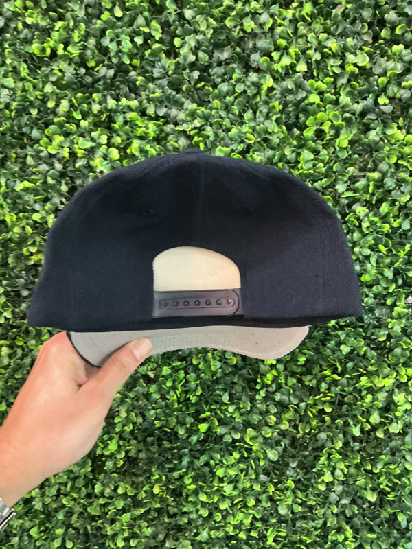 VINTAGE NEW YORK YANKEES LOGO ATHLETIC CHAMPION SNAPBACK