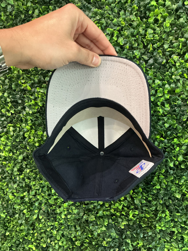 VINTAGE NEW YORK YANKEES LOGO ATHLETIC CHAMPION SNAPBACK