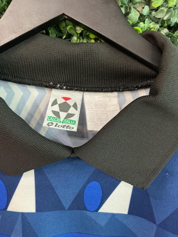 VINTAGE LOTTO GOALKEEPER JERSEY