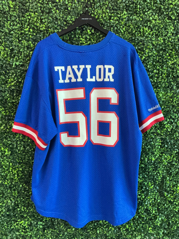 LAWRENCE TAYLOR MITCHELL & NESS NEW YORK GIANTS JERSEY