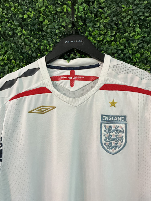 ENGLAND 2007-09 UMBRO HOME KIT 2