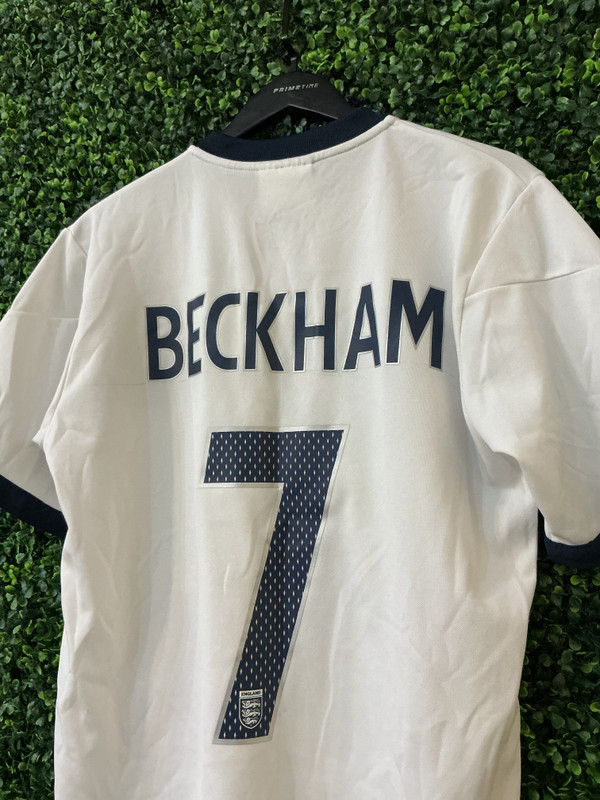 DAVID BECKHAM ENGLAND UMBRO KIT