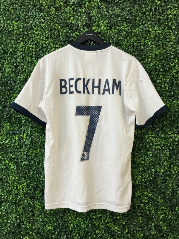 DAVID BECKHAM ENGLAND UMBRO KIT