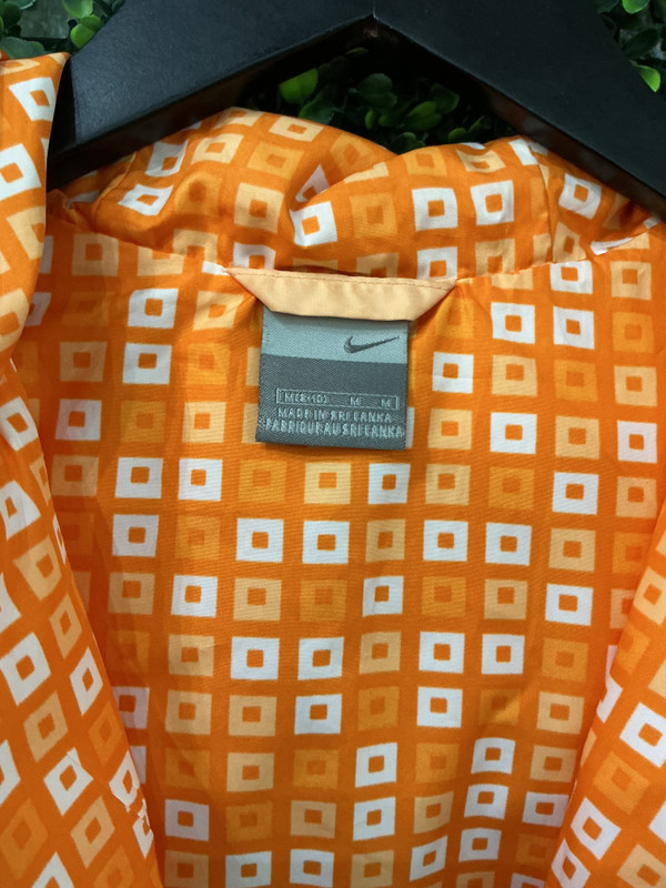 VINTAGE NIKE ORANGE/WHITE ZIP UP JACKET