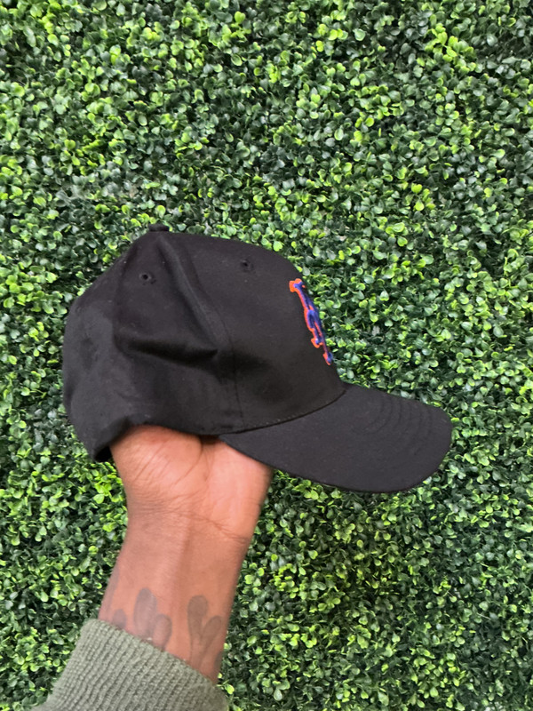 VINTAGE NEW YORK METS BLACK CAP